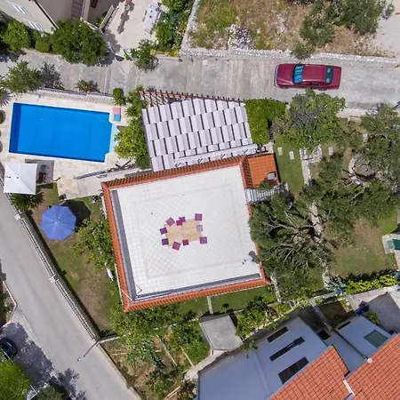 Villa Old Olive, 3lovelyvillas