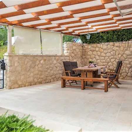 Old Olive, 3lovelyvillas * Podgora