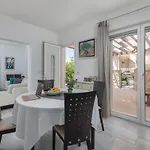 Old Olive, 3lovelyvillas فيلة بودغورا