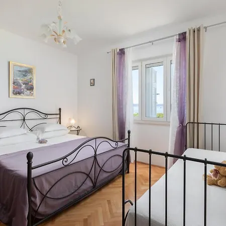 Old Olive, 3lovelyvillas