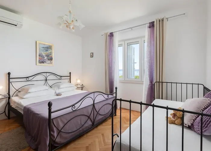 Old Olive, 3lovelyvillas